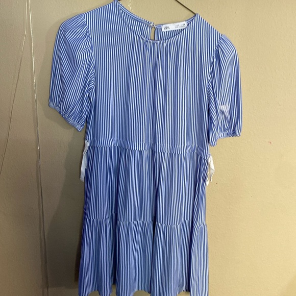 This is a Kids blue and white striped dress from ZARA it is in great condition - Picture 1 of 2